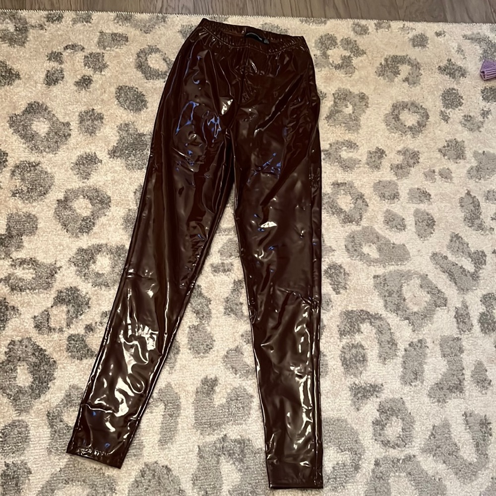 GREAT FOR FALL! Brown/red skinny leather pants